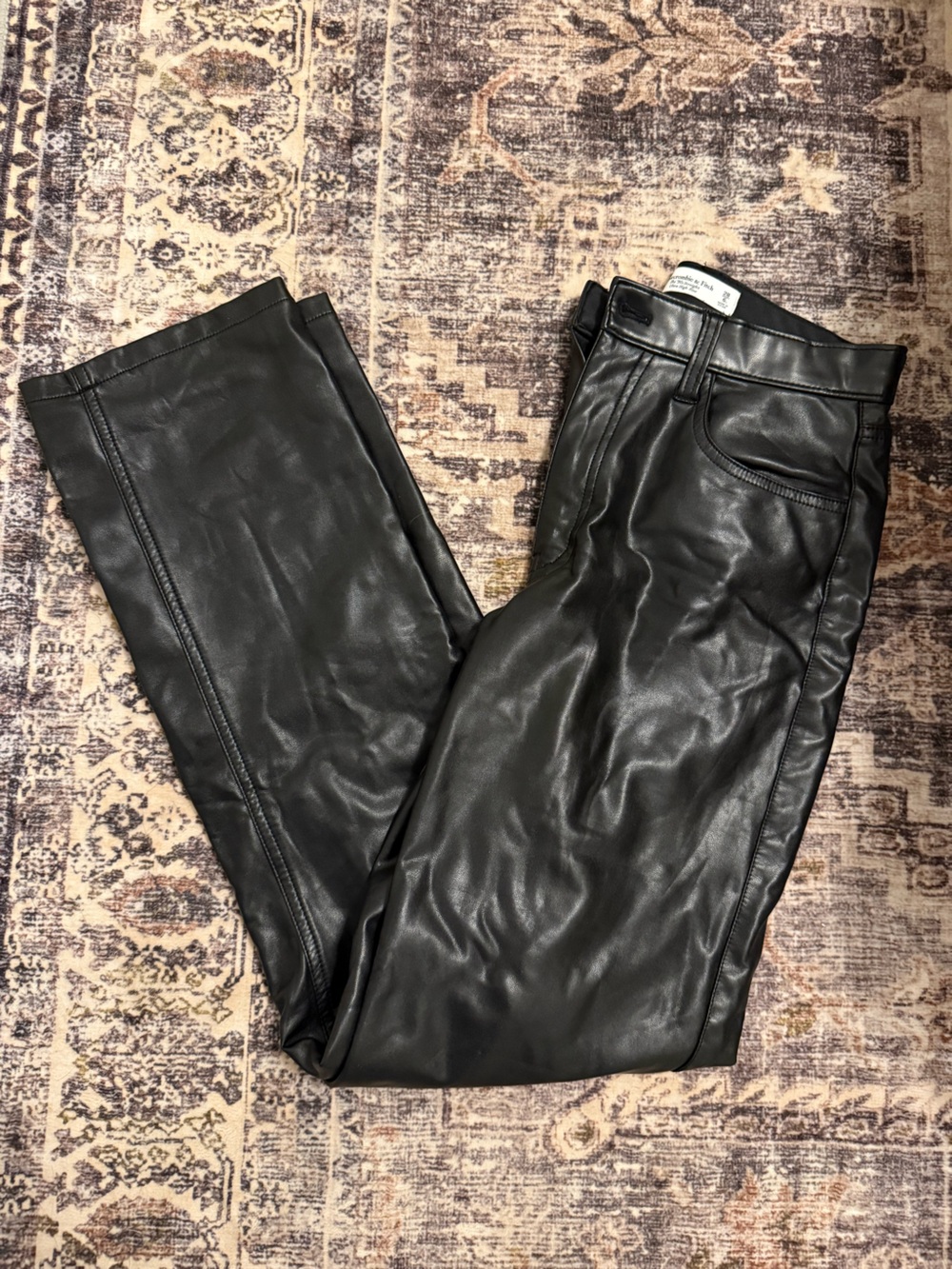 Abercrombie & Fitch 90’s High Rise Leather Pants